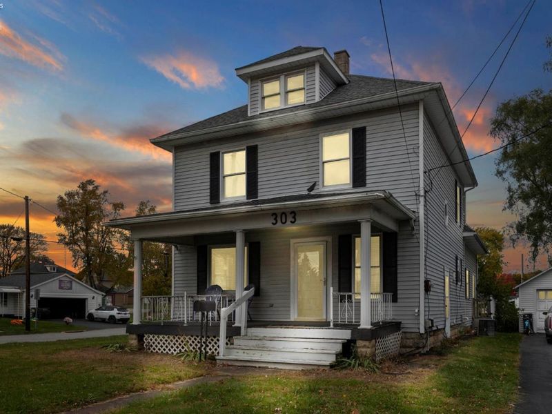 303 Moore Avenue, Bellevue, OH 44811 Photo 2