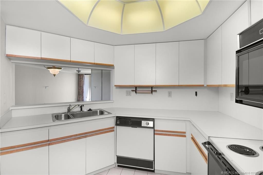 9500 S Ocean Drive, Unit 909, Jensen Beach, FL 34957 Photo