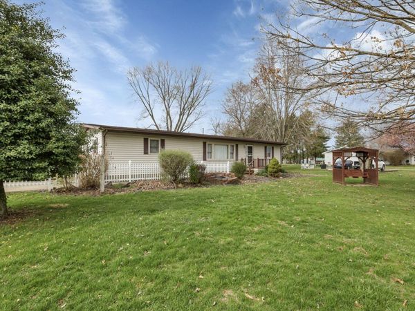 18132 Claypool Road , Newark, OH 43056