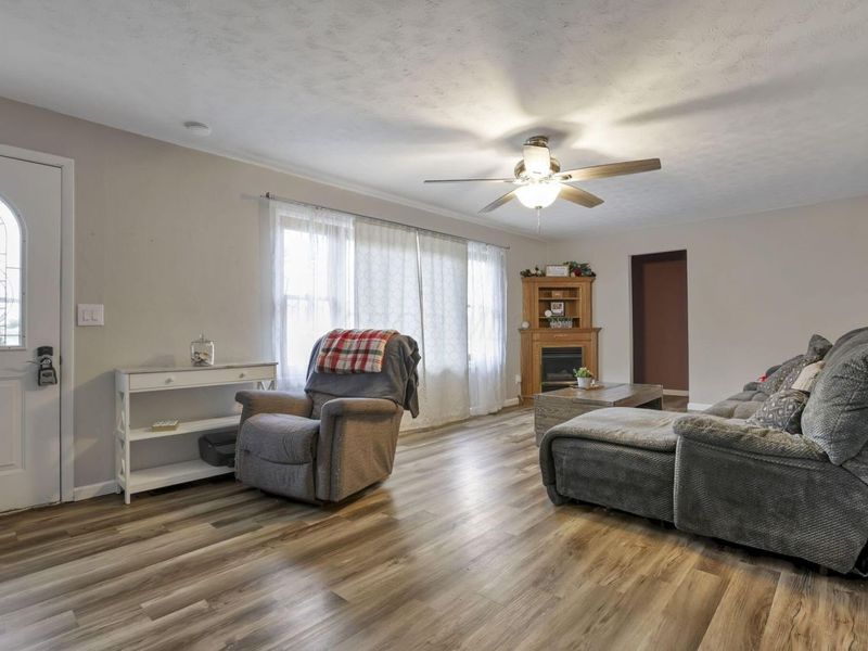 18132 Claypool Road , Newark, OH 43056 Photo 9