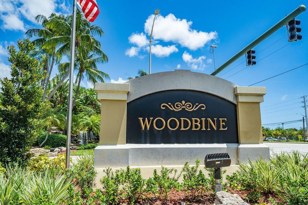 8063 Via Hacienda, Riviera Beach, FL 33418 Photo