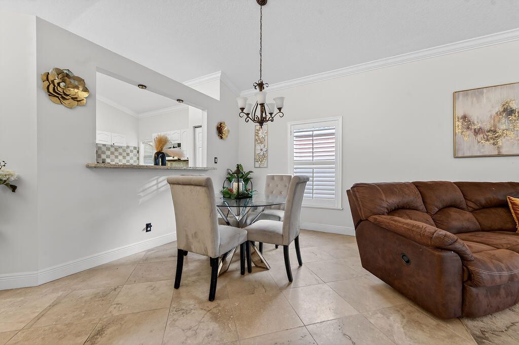 8063 Via Hacienda, Riviera Beach, FL 33418 Photo