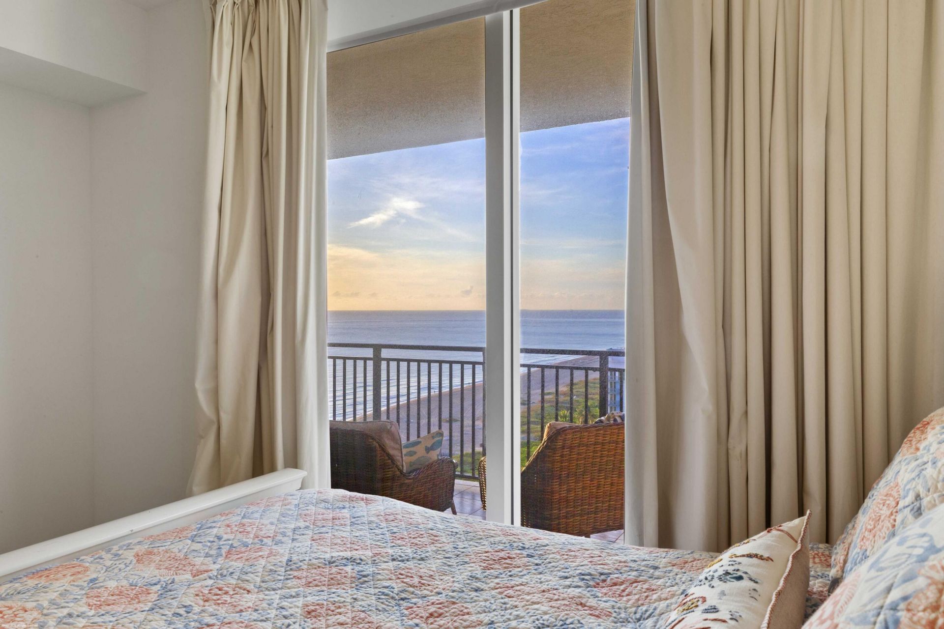 3800 N Ocean Drive, Unit 1450, Singer Island, FL 33404 Photo