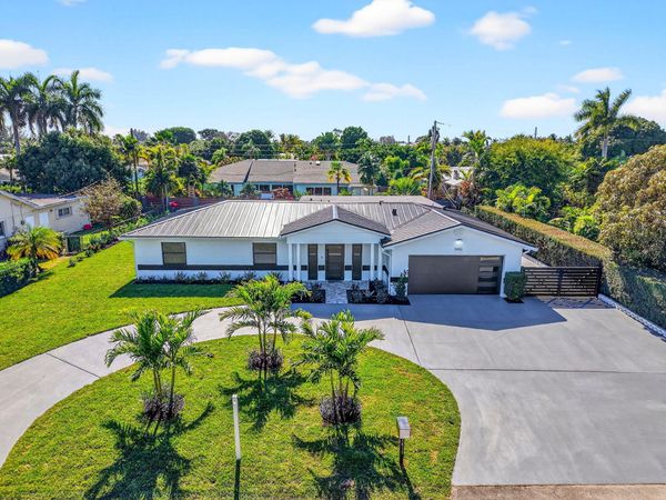 1410 Beta Court N, Lake Clarke Shores, FL 33406