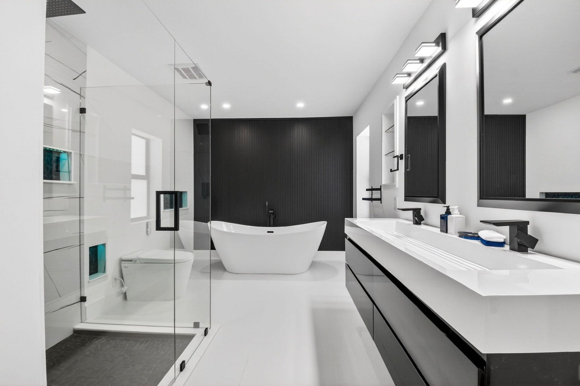 1410 Beta Court N, Lake Clarke Shores, FL 33406 Photo