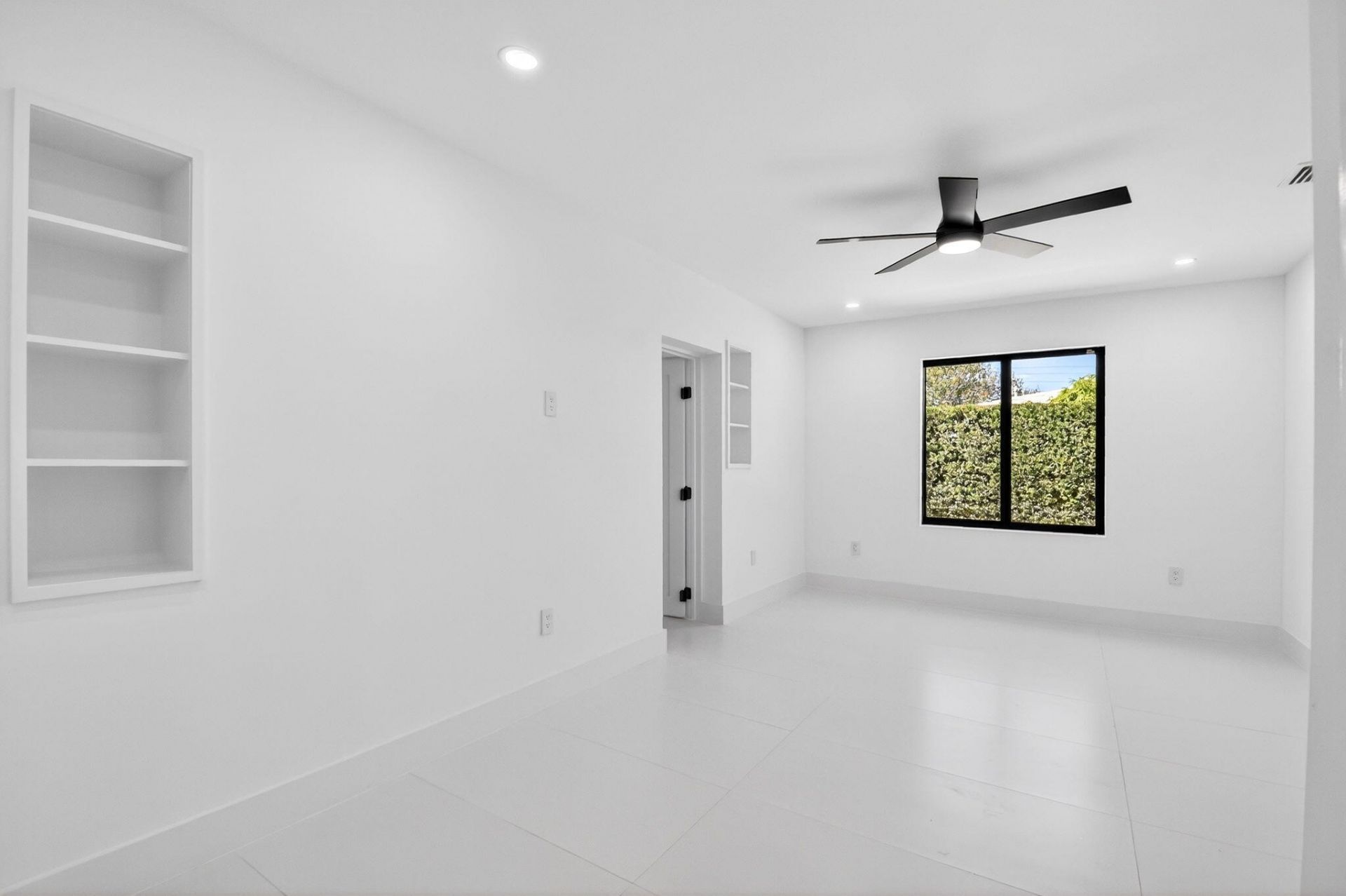 1410 Beta Court N, Lake Clarke Shores, FL 33406 Photo