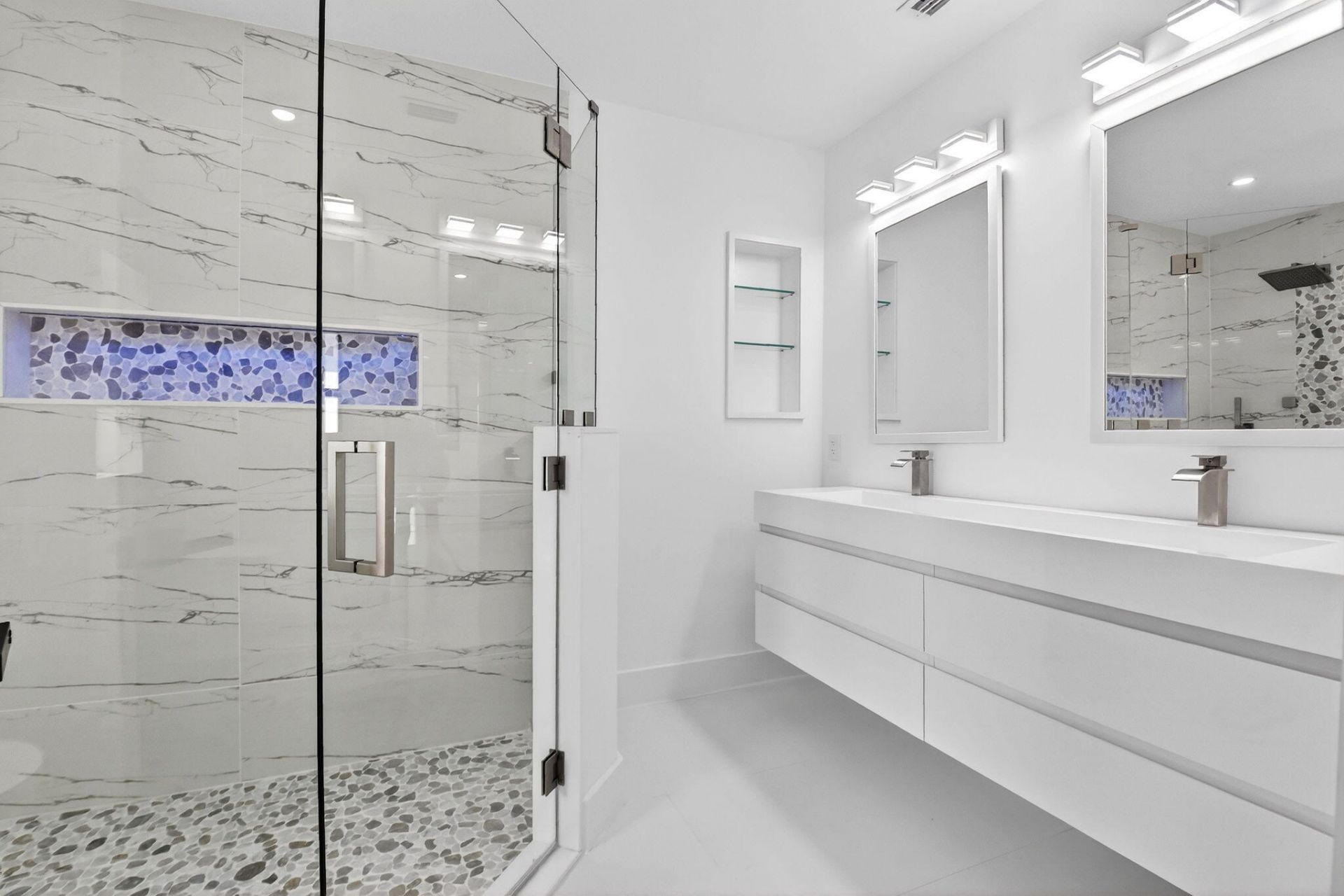 1410 Beta Court N, Lake Clarke Shores, FL 33406 Photo