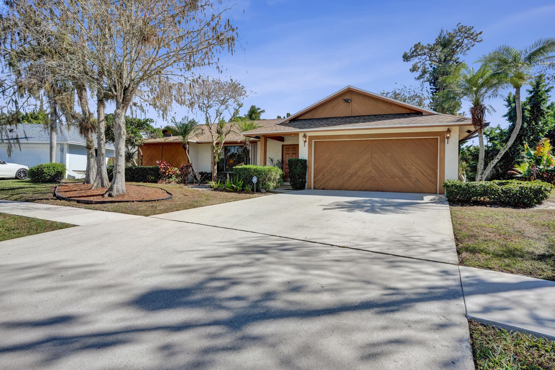 606 Juniper Place, Wellington, FL 33414 Photo