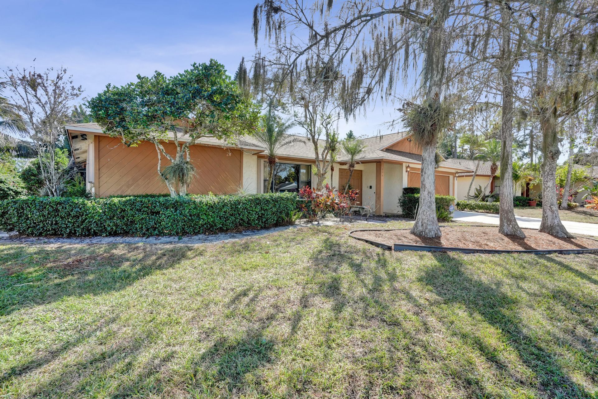 606 Juniper Place, Wellington, FL 33414 Photo