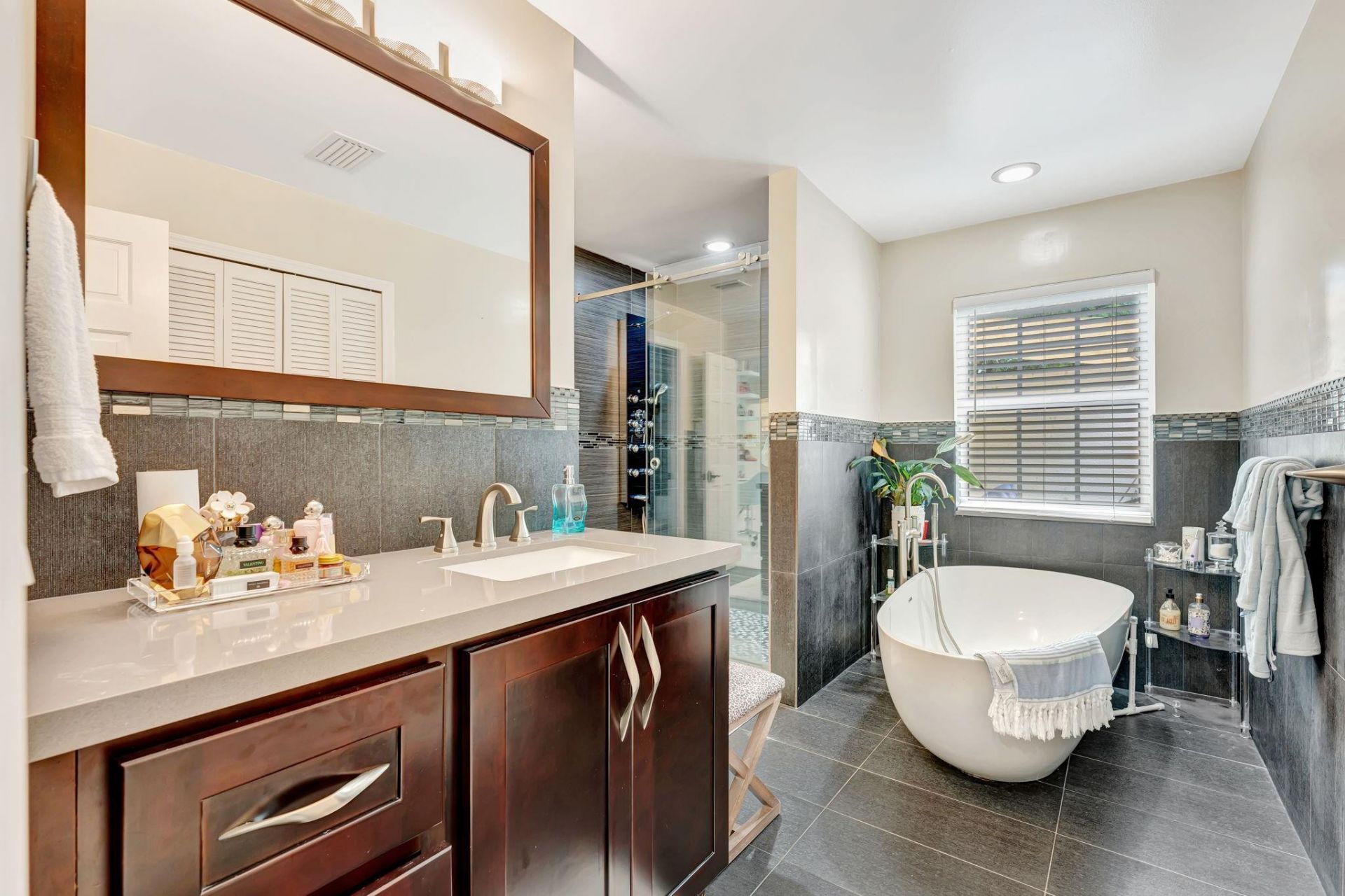 8140 NW 51st Place, Coral Springs, FL 33067 Photo