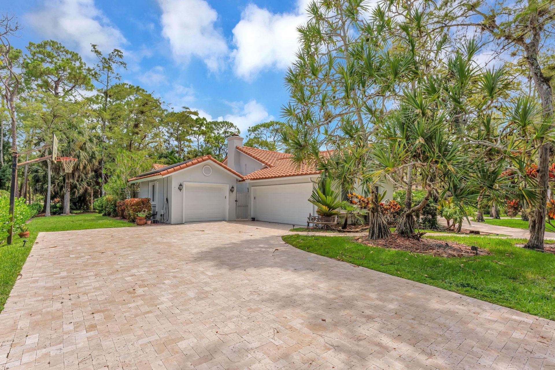 8140 NW 51st Place, Coral Springs, FL 33067 Photo