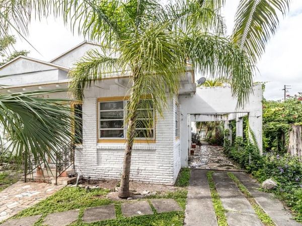 523 NE 2nd Avenue, Unit 3, Fort Lauderdale, FL 33301