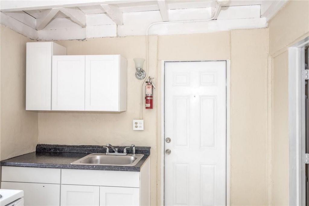 523 NE 2nd Avenue, Unit 3, Fort Lauderdale, FL 33301 Photo