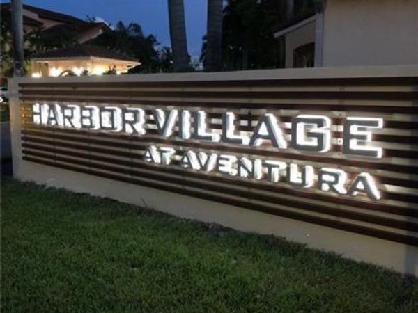 21135 Helmsman Drive, Unit O12, Miami, FL 33180