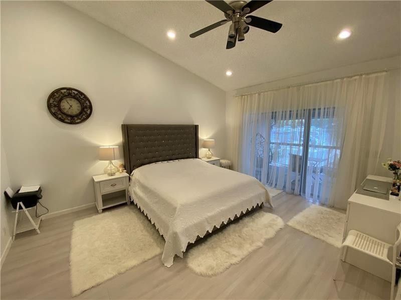 21135 Helmsman Drive, Unit O12, Miami, FL 33180 Photo