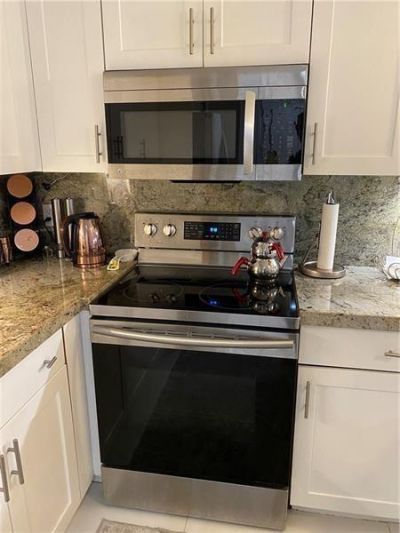 21135 Helmsman Drive, Unit O12, Miami, FL 33180 Photo