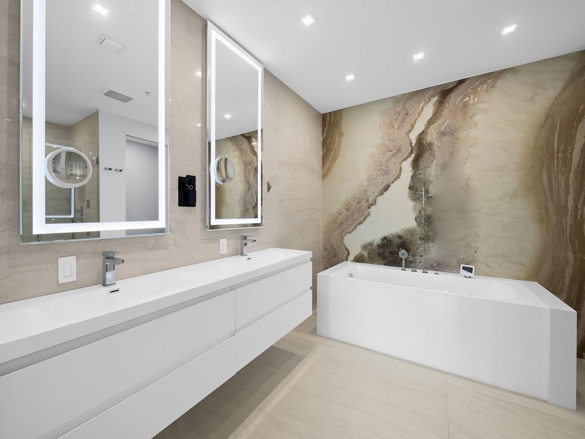 516 Hendricks Isle, Unit 4B, Fort Lauderdale, FL 33301 Photo