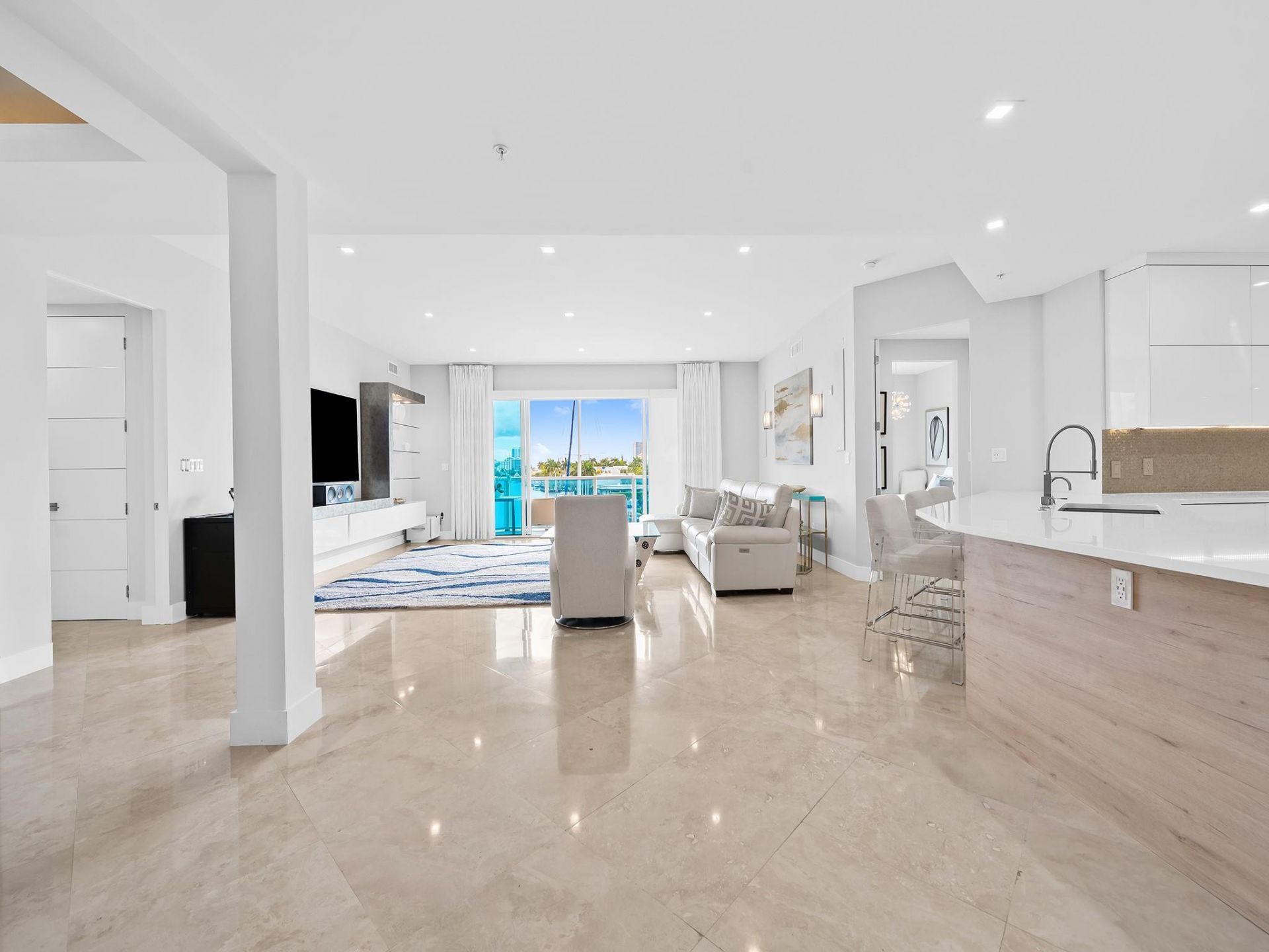 516 Hendricks Isle, Unit 4B, Fort Lauderdale, FL 33301 Photo