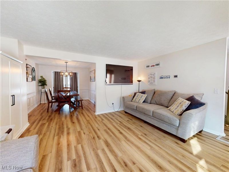 7795 Campton Circle NW, North Canton, OH 44720 Photo 2