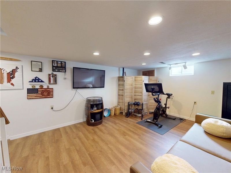 7795 Campton Circle NW, North Canton, OH 44720 Photo 34