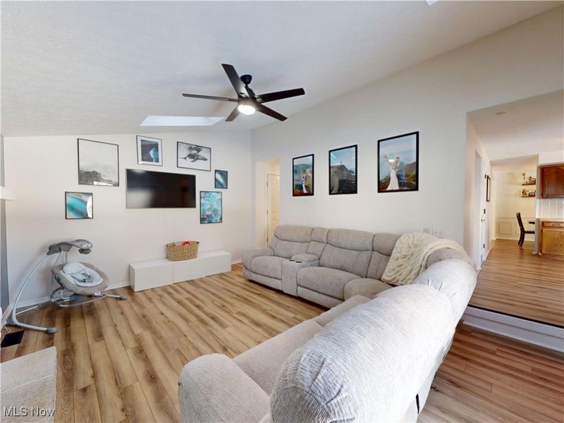 7795 Campton Circle NW, North Canton, OH 44720 Photo 6