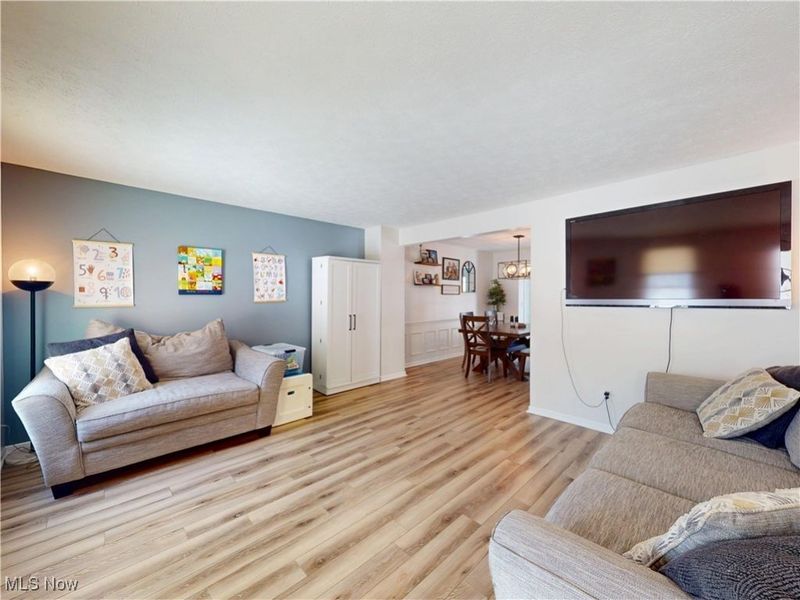 7795 Campton Circle NW, North Canton, OH 44720 Photo 7