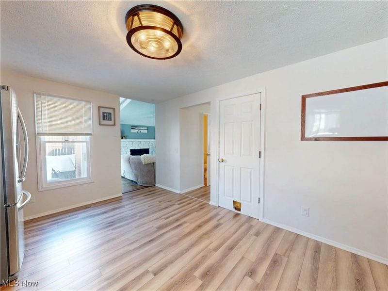 7795 Campton Circle NW, North Canton, OH 44720 Photo 9