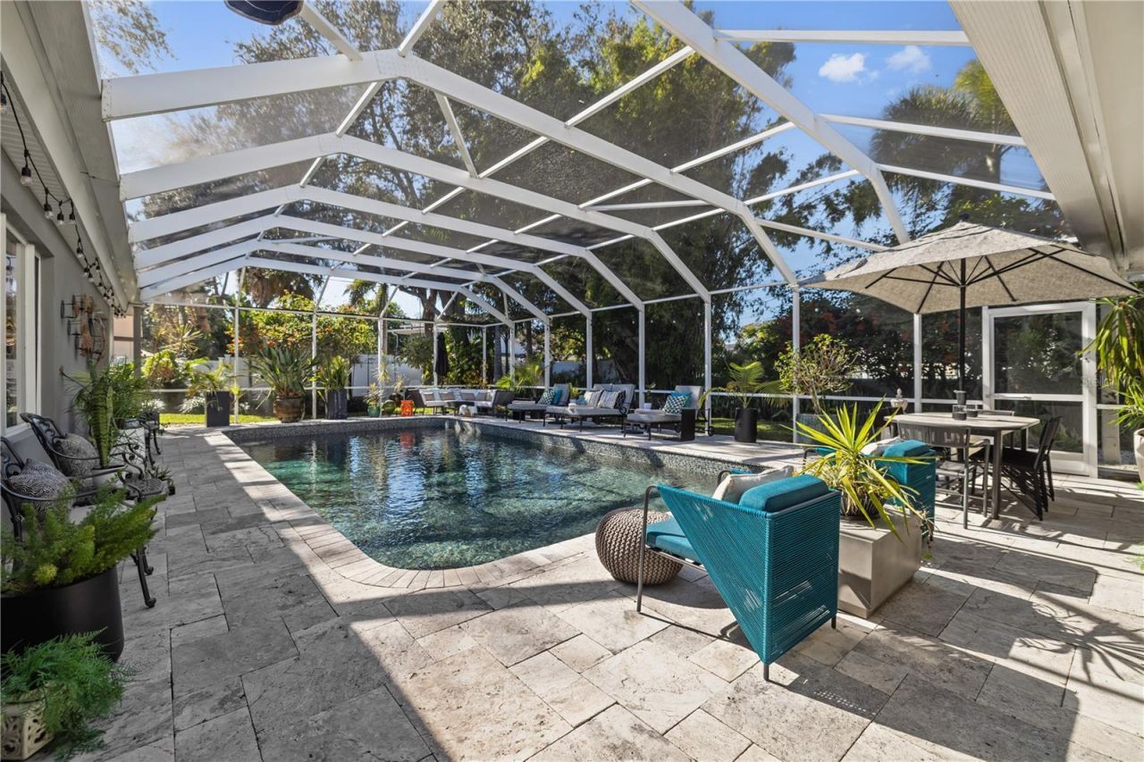 720 Brightwaters Boulevard Ne, Saint Petersburg, FL 33704 Photo