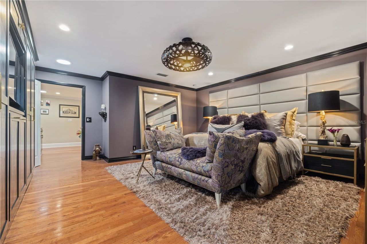 720 Brightwaters Boulevard Ne, Saint Petersburg, FL 33704 Photo