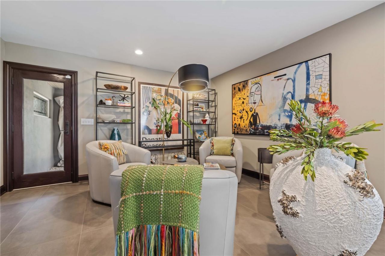 720 Brightwaters Boulevard Ne, Saint Petersburg, FL 33704 Photo