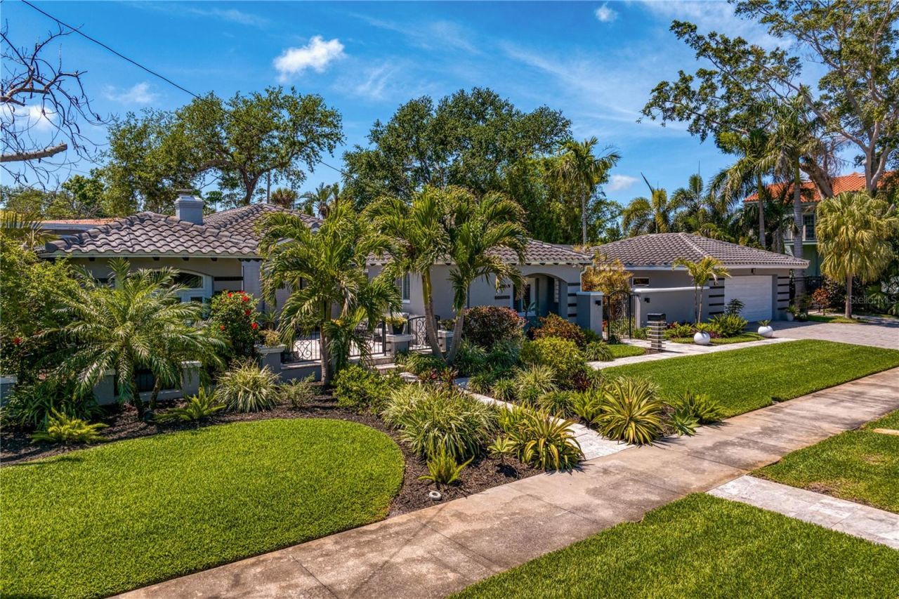 720 Brightwaters Boulevard Ne, Saint Petersburg, FL 33704 Photo