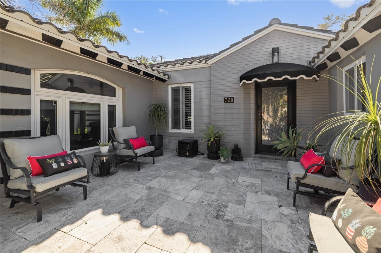 720 Brightwaters Boulevard Ne, Saint Petersburg, FL 33704 Photo