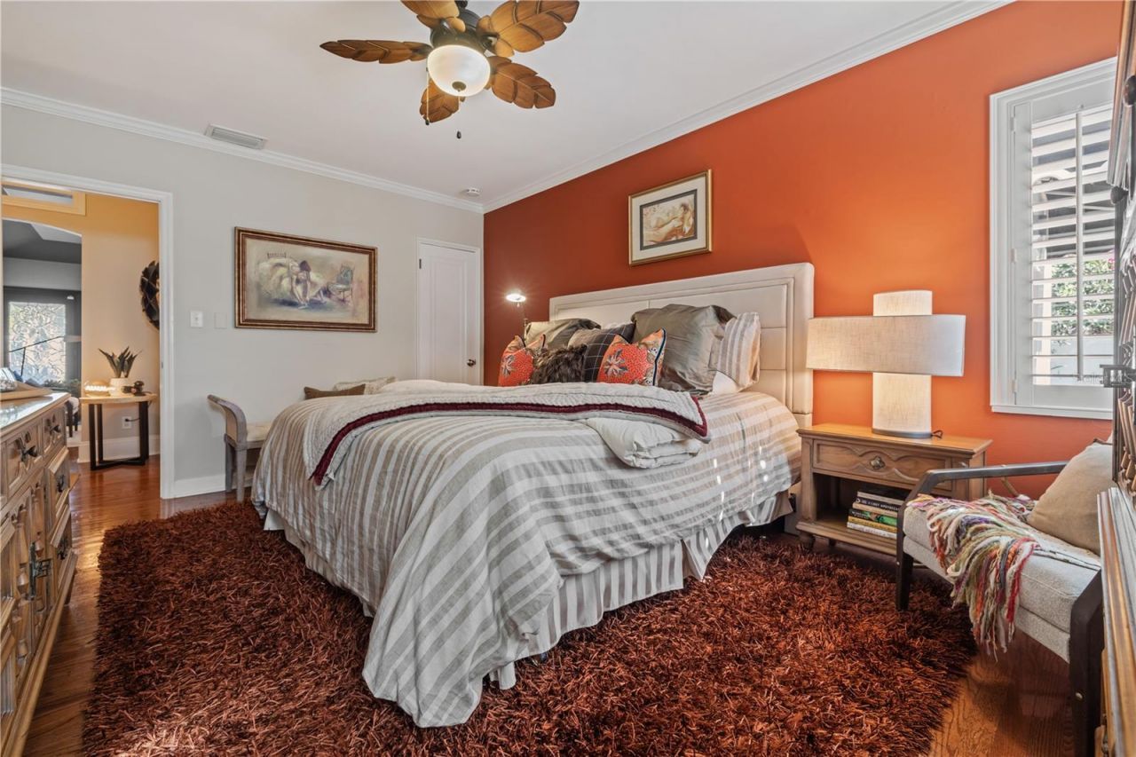 720 Brightwaters Boulevard Ne, Saint Petersburg, FL 33704 Photo