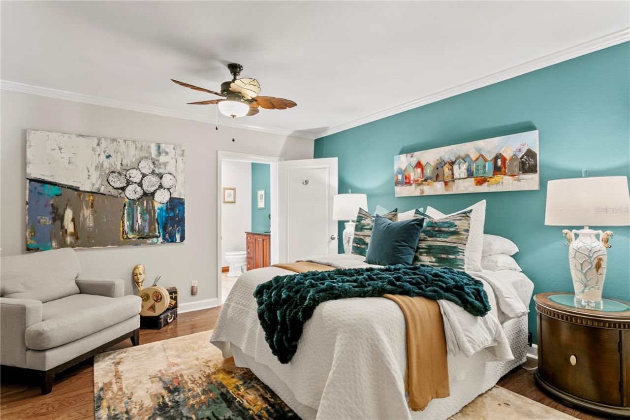 720 Brightwaters Boulevard Ne, Saint Petersburg, FL 33704 Photo