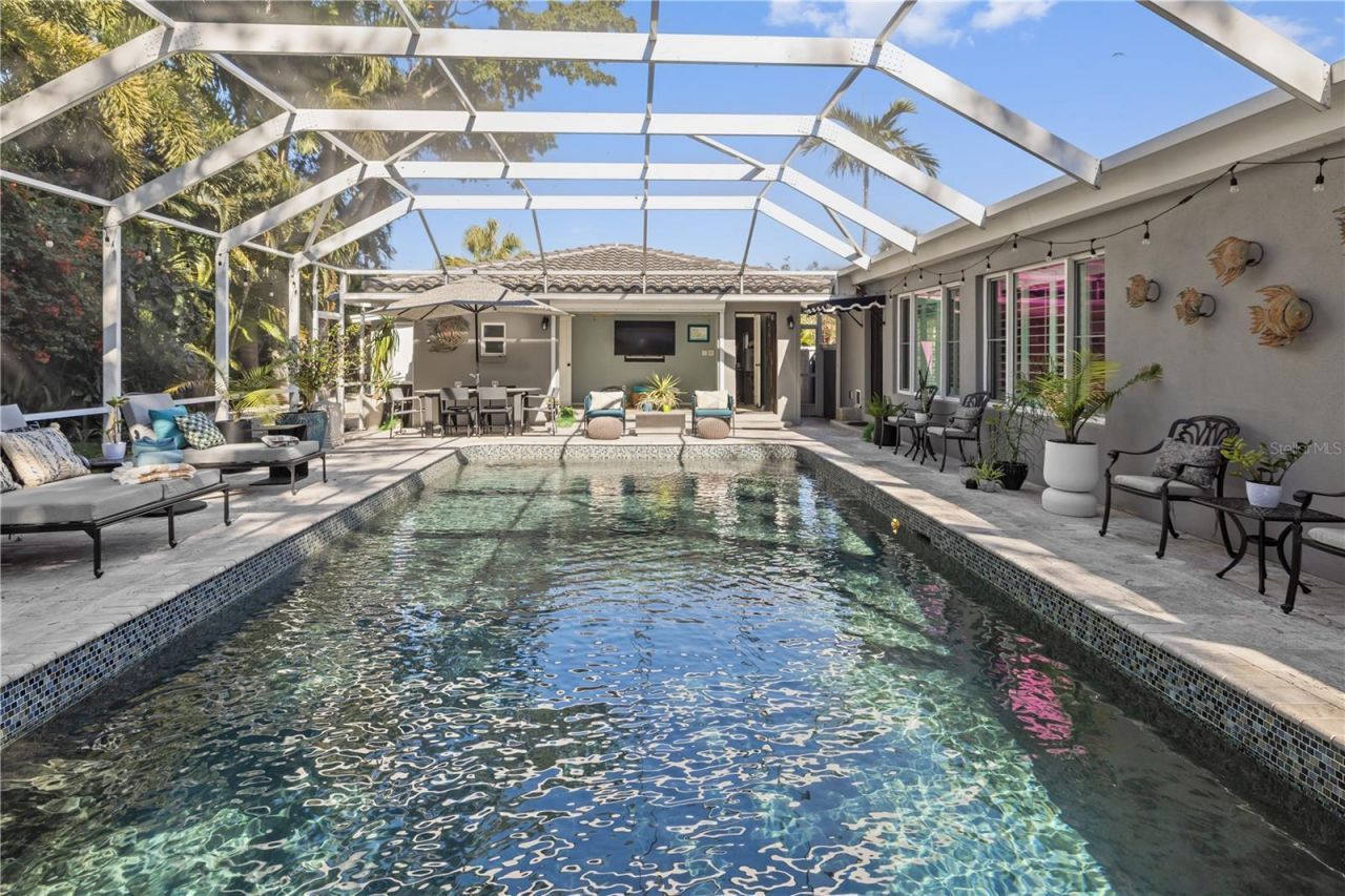 720 Brightwaters Boulevard Ne, Saint Petersburg, FL 33704 Photo