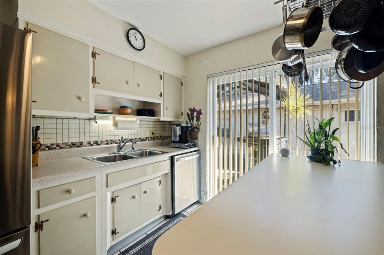 6121 58th Street N, Saint Petersburg, FL 33709 Photo