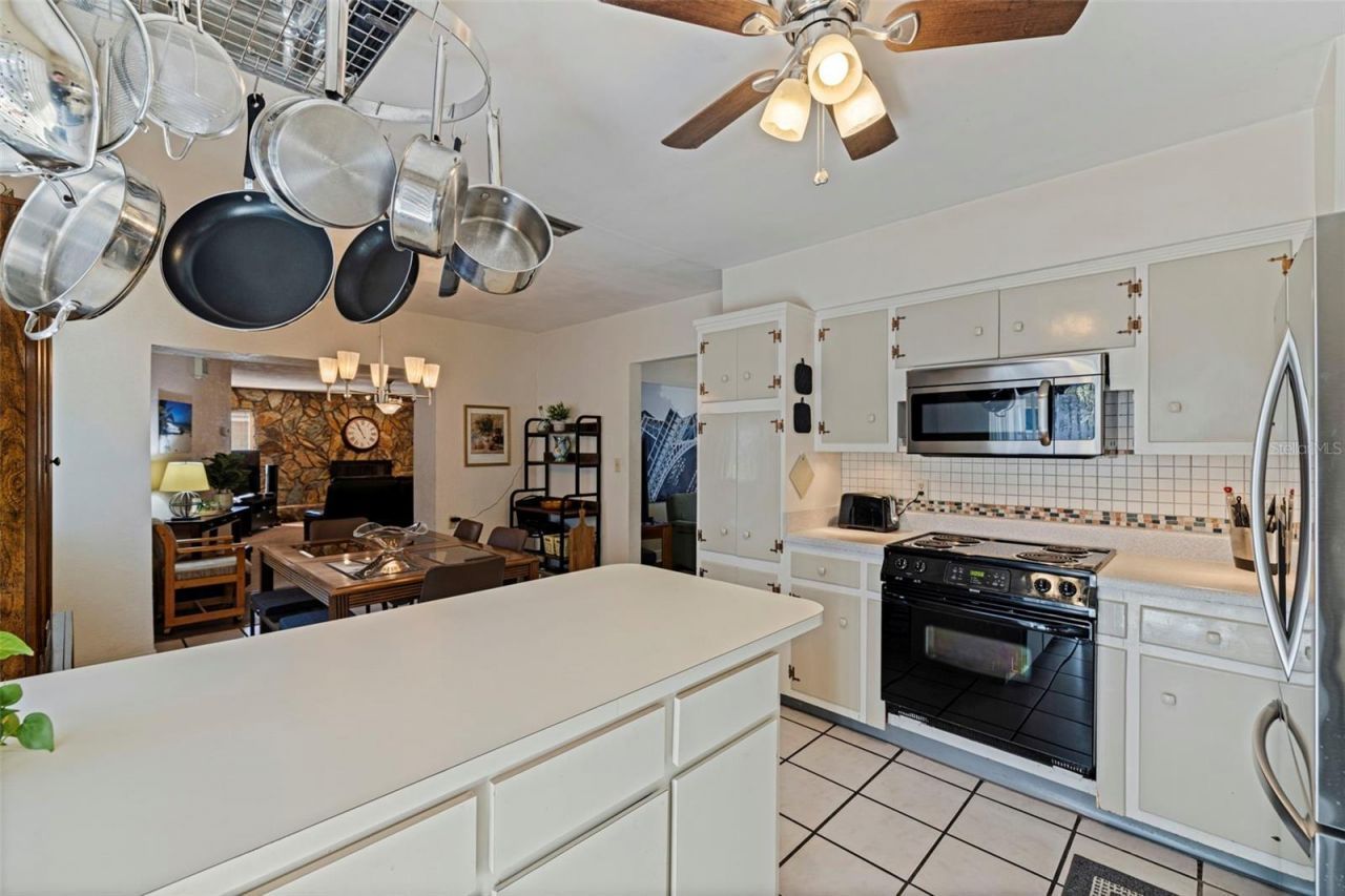 6121 58th Street N, Saint Petersburg, FL 33709 Photo