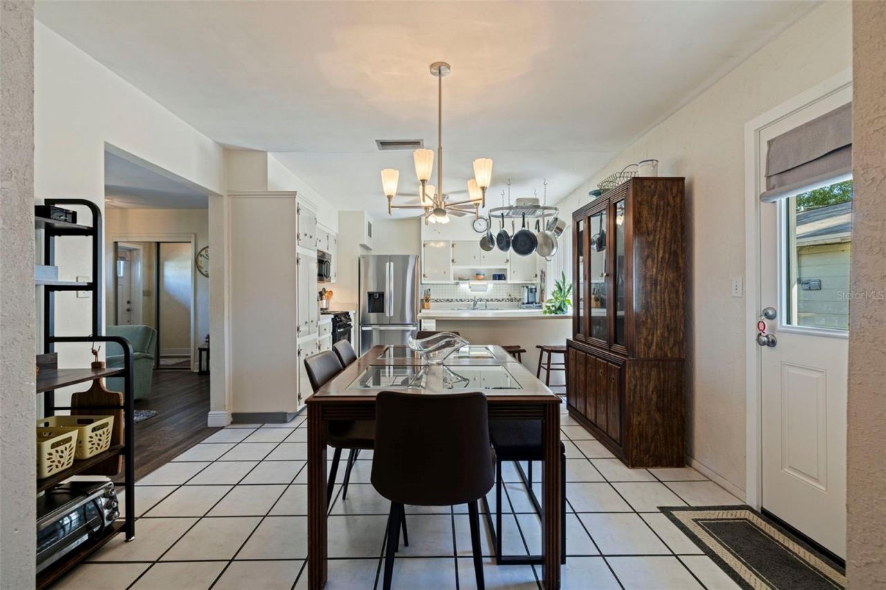 6121 58th Street N, Saint Petersburg, FL 33709 Photo