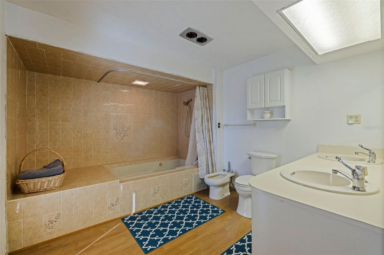 6121 58th Street N, Saint Petersburg, FL 33709 Photo