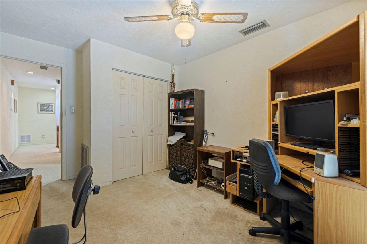 6121 58th Street N, Saint Petersburg, FL 33709 Photo