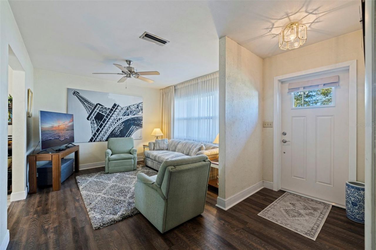 6121 58th Street N, Saint Petersburg, FL 33709 Photo