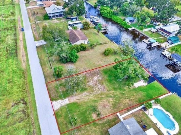 9924 PENINSULAR DRIVE, GIBSONTON, FL 33534