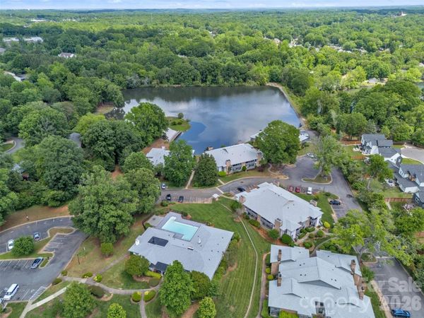 5839 Harris Grove Lane , Charlotte, NC 28212