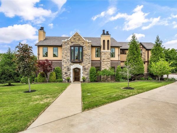 3800 W Norwood Place, Fayetteville, AR 72704