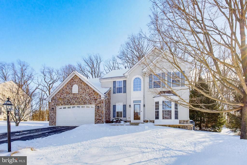 495 Lakeview Drive, Spring Grove, PA 17362 Main Photo