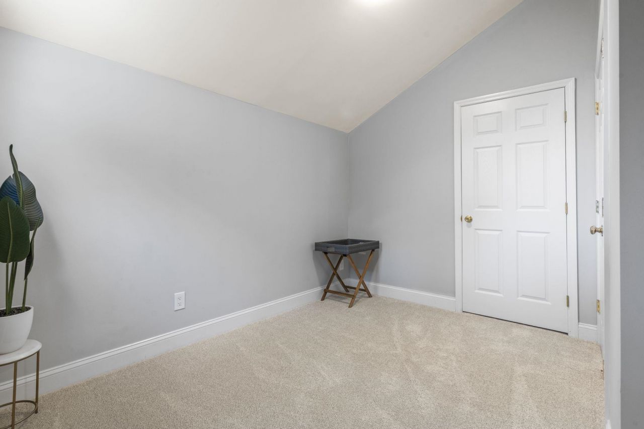 47-3 Twelve Oaks Dr.  Photo 18