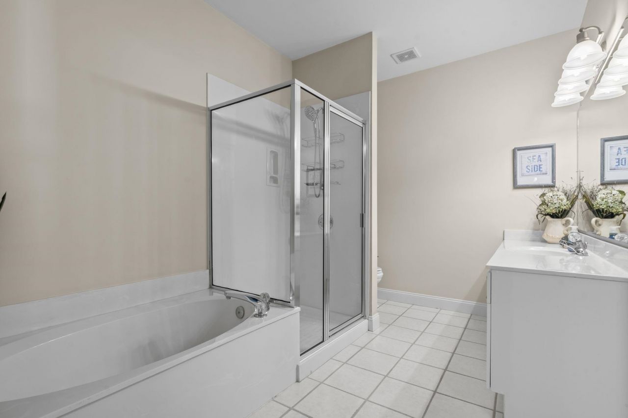 47-3 Twelve Oaks Dr.  Photo 7