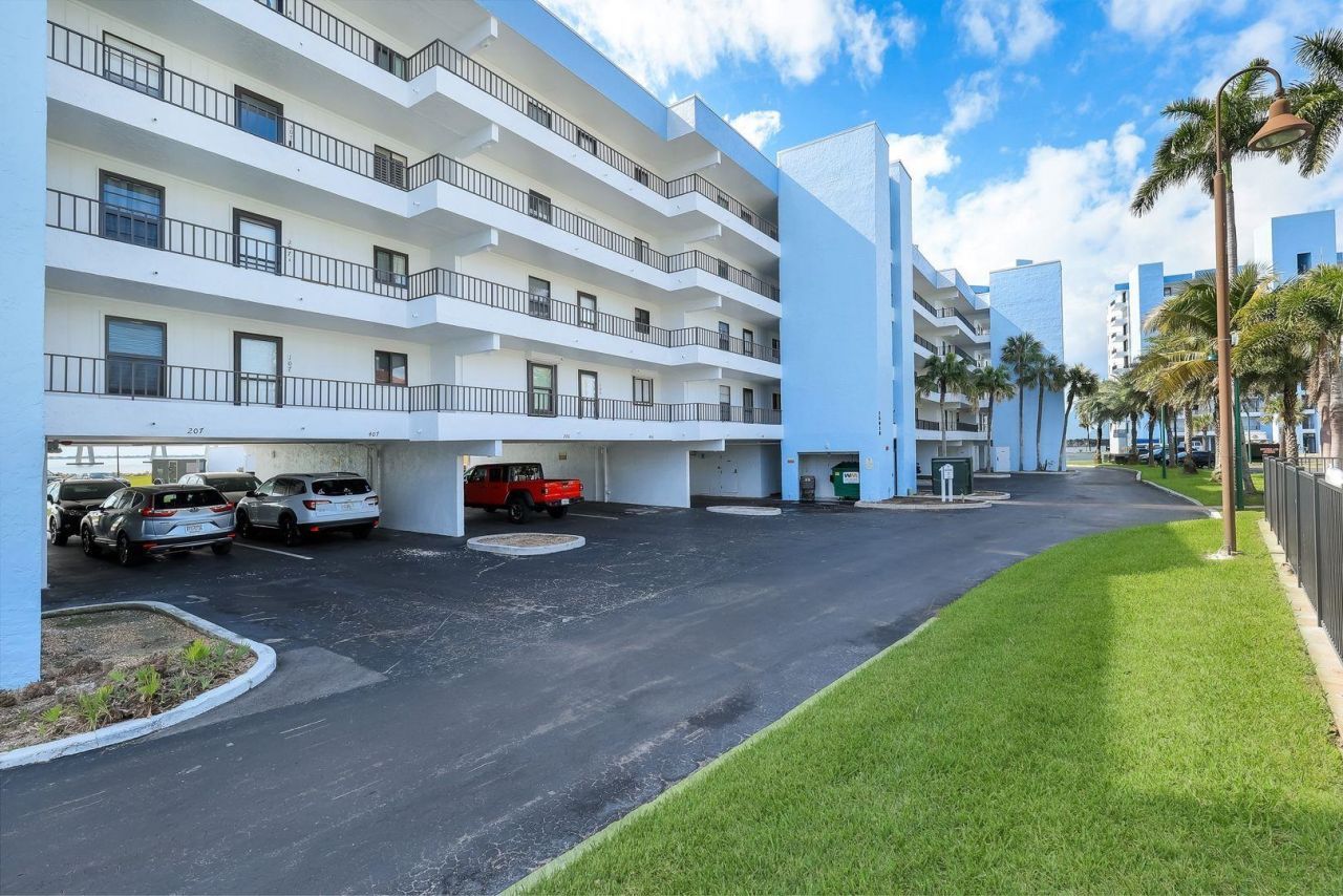 15010 Punta Rassa Rd, Unit 305, Fort Myers, FL 33908 Photo