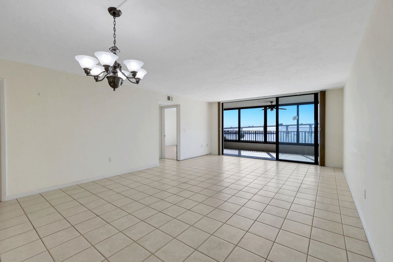 15010 Punta Rassa Rd, Unit 305, Fort Myers, FL 33908 Photo