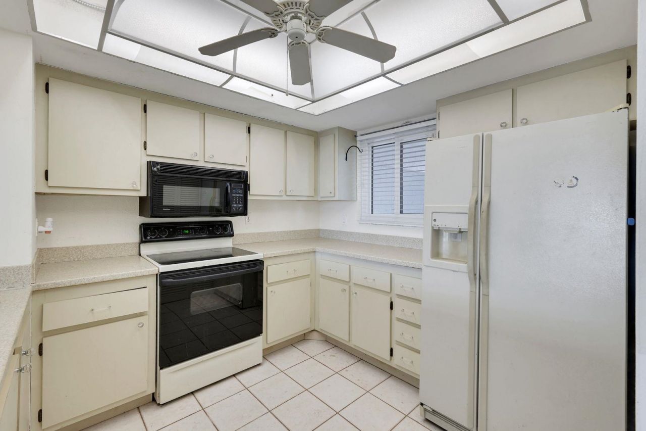 15010 Punta Rassa Rd, Unit 305, Fort Myers, FL 33908 Photo
